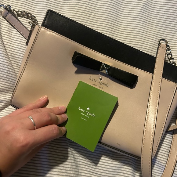Kate spade New York cross body/should bag pink and black with bow. - Picture 1 of 6